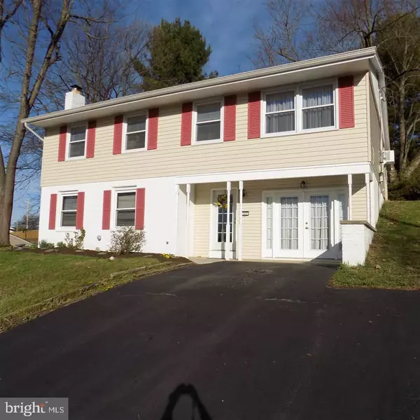 103 STONER DR, Mechanicsburg, PA 17055