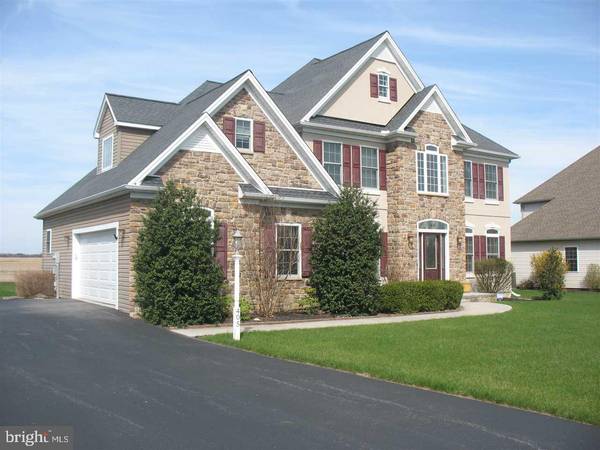 405 CHESTNUT DR, Boiling Springs, PA 17007