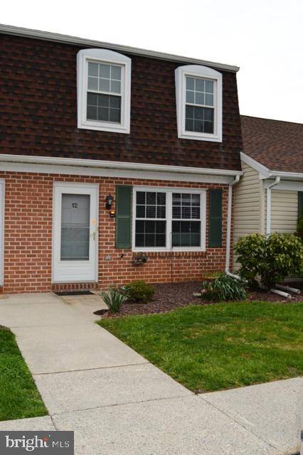 12 SOUTHPOINT DR, Mechanicsburg, PA 17055