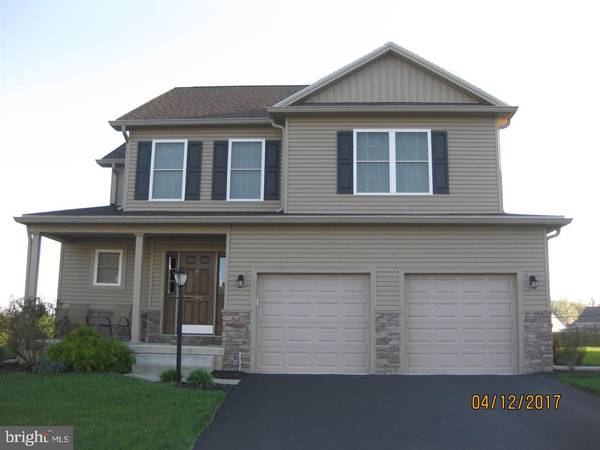 1792 EMPRESS DR, Mechanicsburg, PA 17055