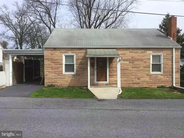 617 CEDAR AVE, Middletown, PA 17057