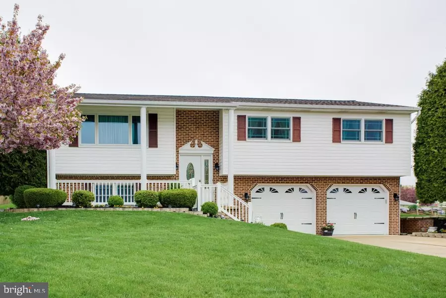 1023 DOGWOOD LN, Enola, PA 17025