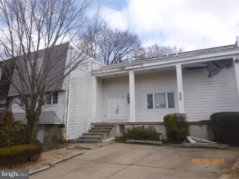 2855 WELSH RD, Philadelphia, PA 19152