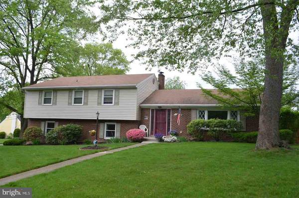 42 GOLFVIEW RD, Camp Hill, PA 17011