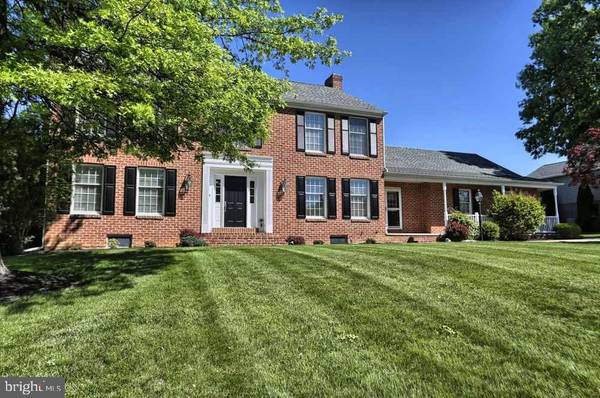 1209 SHERWOOD DR, Carlisle, PA 17013