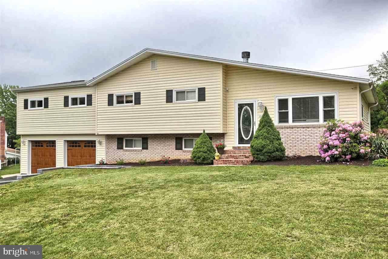2183 PAXTON DR, Harrisburg, PA 17110
