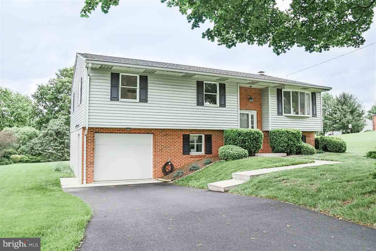 Harrisburg, PA 17111,520 DEIMLER LN