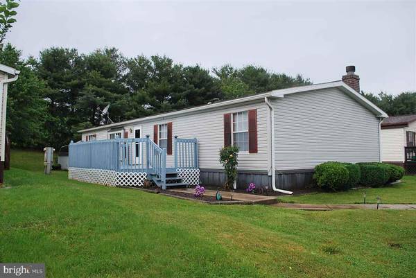 26 RUSTIC DR, Shippensburg, PA 17257