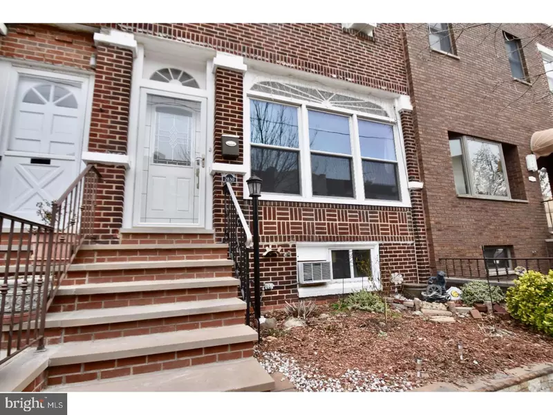 2830 S ISEMINGER ST, Philadelphia, PA 19148