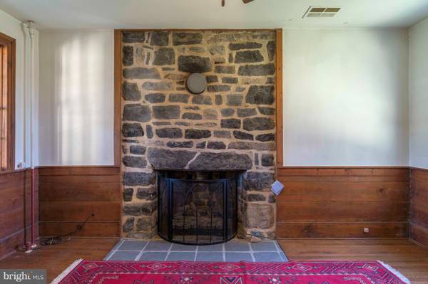 Edinburg, VA 22824,537-539 MASSIE FARM LN