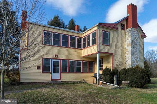 537-539 MASSIE FARM LN, Edinburg, VA 22824