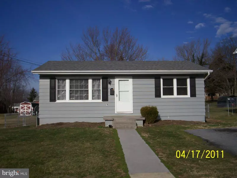 311 VIRGINIA ST, Strasburg, VA 22657