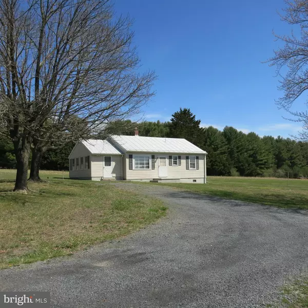 860 FORT VALLEY RD, Fort Valley, VA 22652