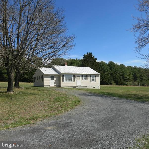 860 FORT VALLEY RD, Fort Valley, VA 22652