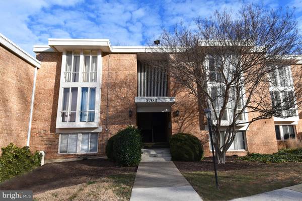 5703 INDIAN CT #1D, Alexandria, VA 22303