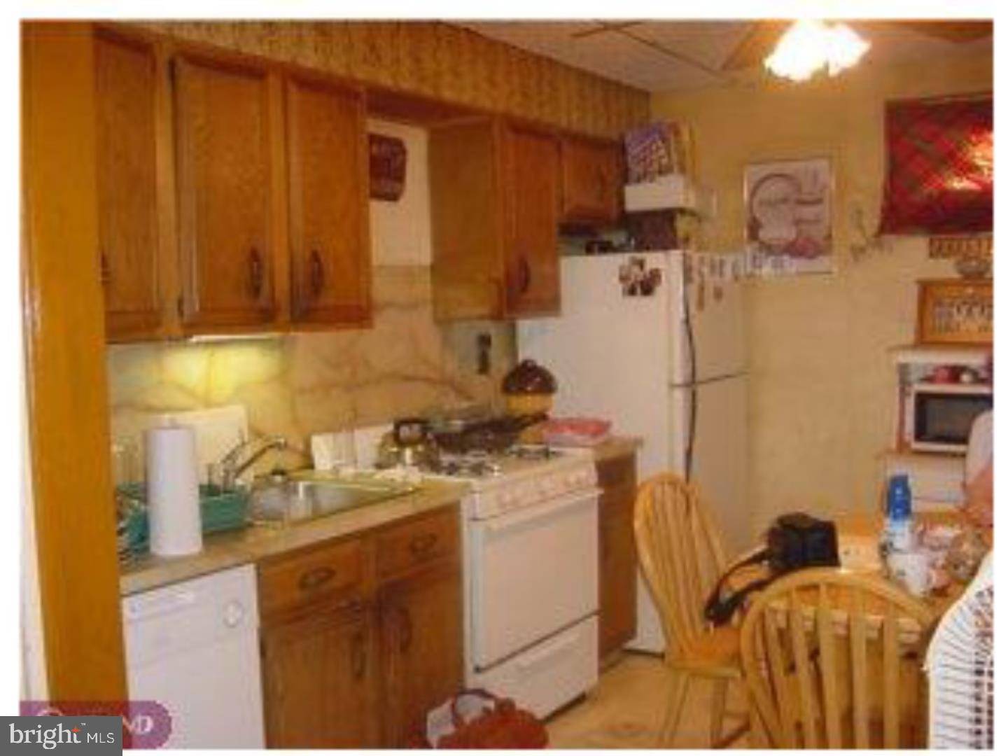 Philadelphia, PA 19145,2123 S 15TH ST