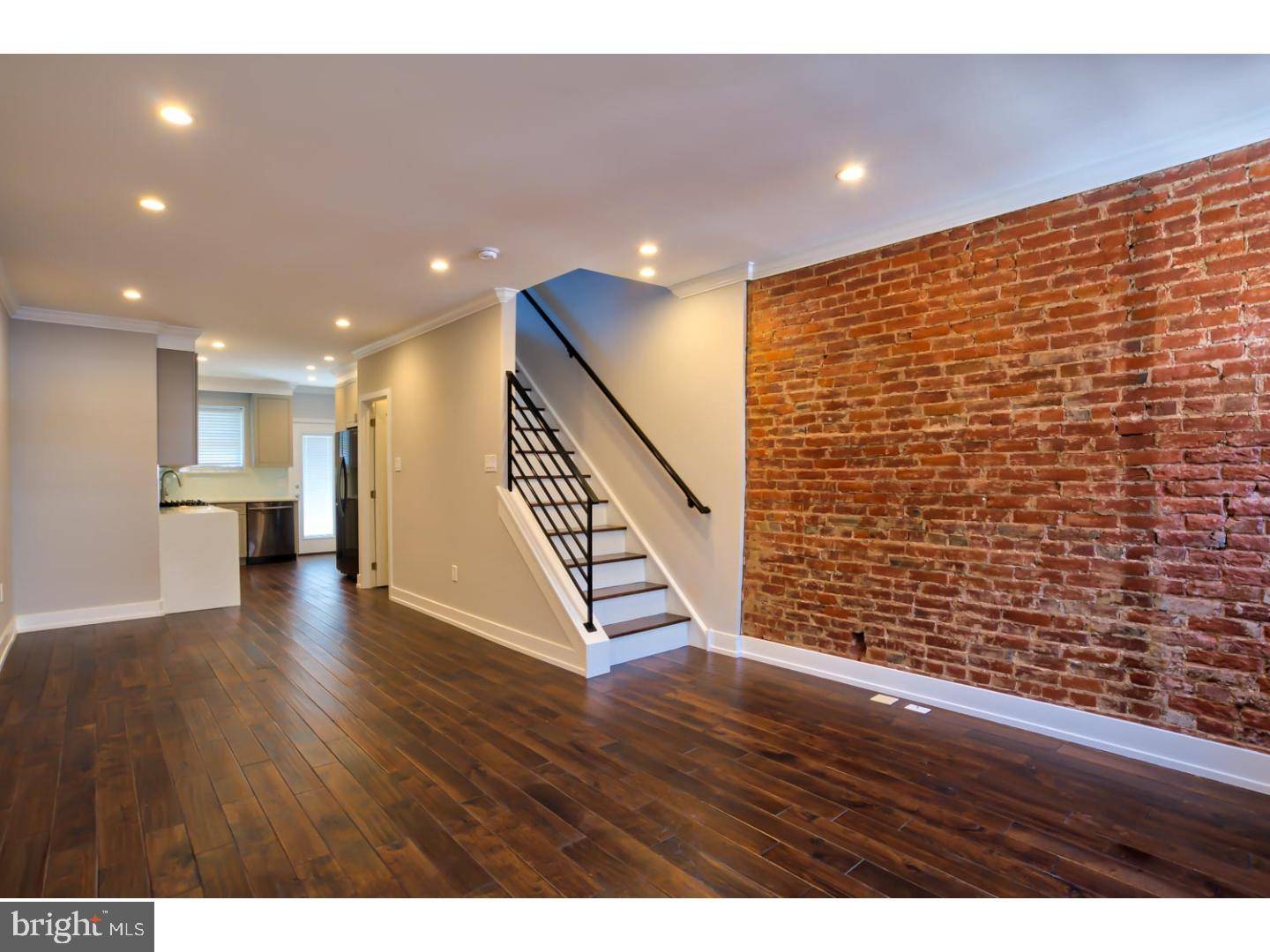 Philadelphia, PA 19145,1646 S CHADWICK ST