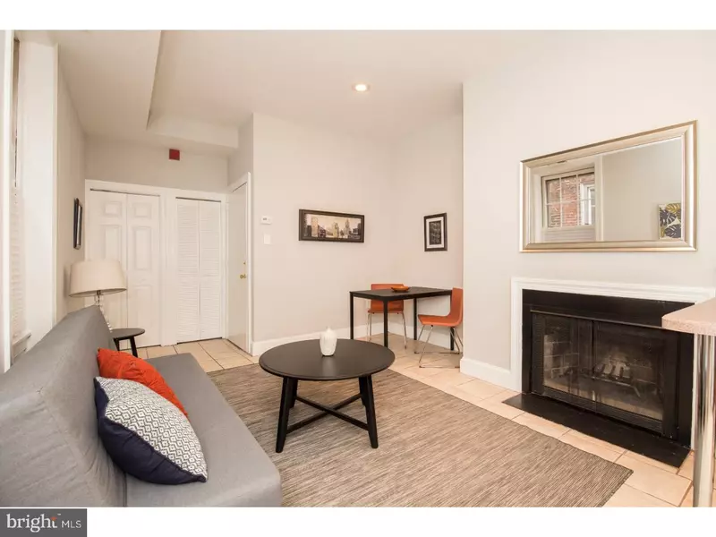 1714 GREEN ST #C, Philadelphia, PA 19130