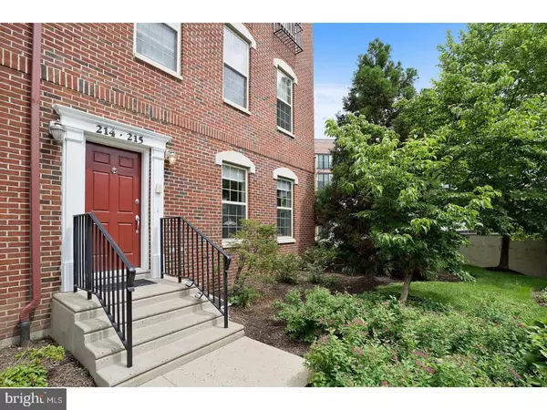 214 GOVERNORS CT, Philadelphia, PA 19146