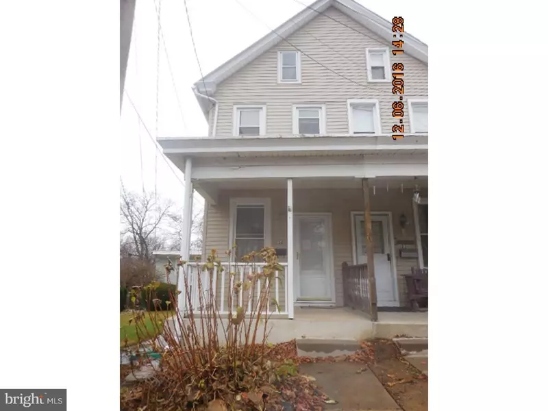 20 N OAK ST, Ephrata, PA 17522