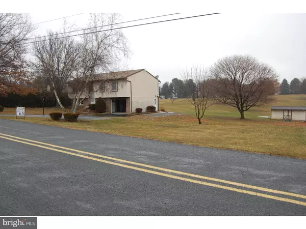 Lenhartsville, PA 19534,946 CLAUSS RD