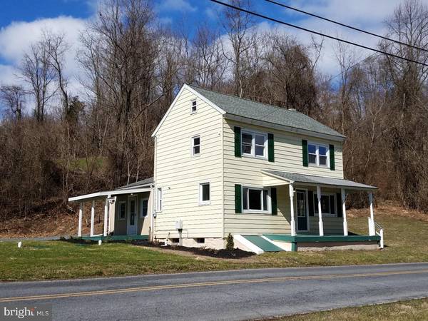 1594 GOLF COURSE RD, Birdsboro, PA 19508