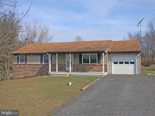 691 HICKORY RD, Mohrsville, PA 19541