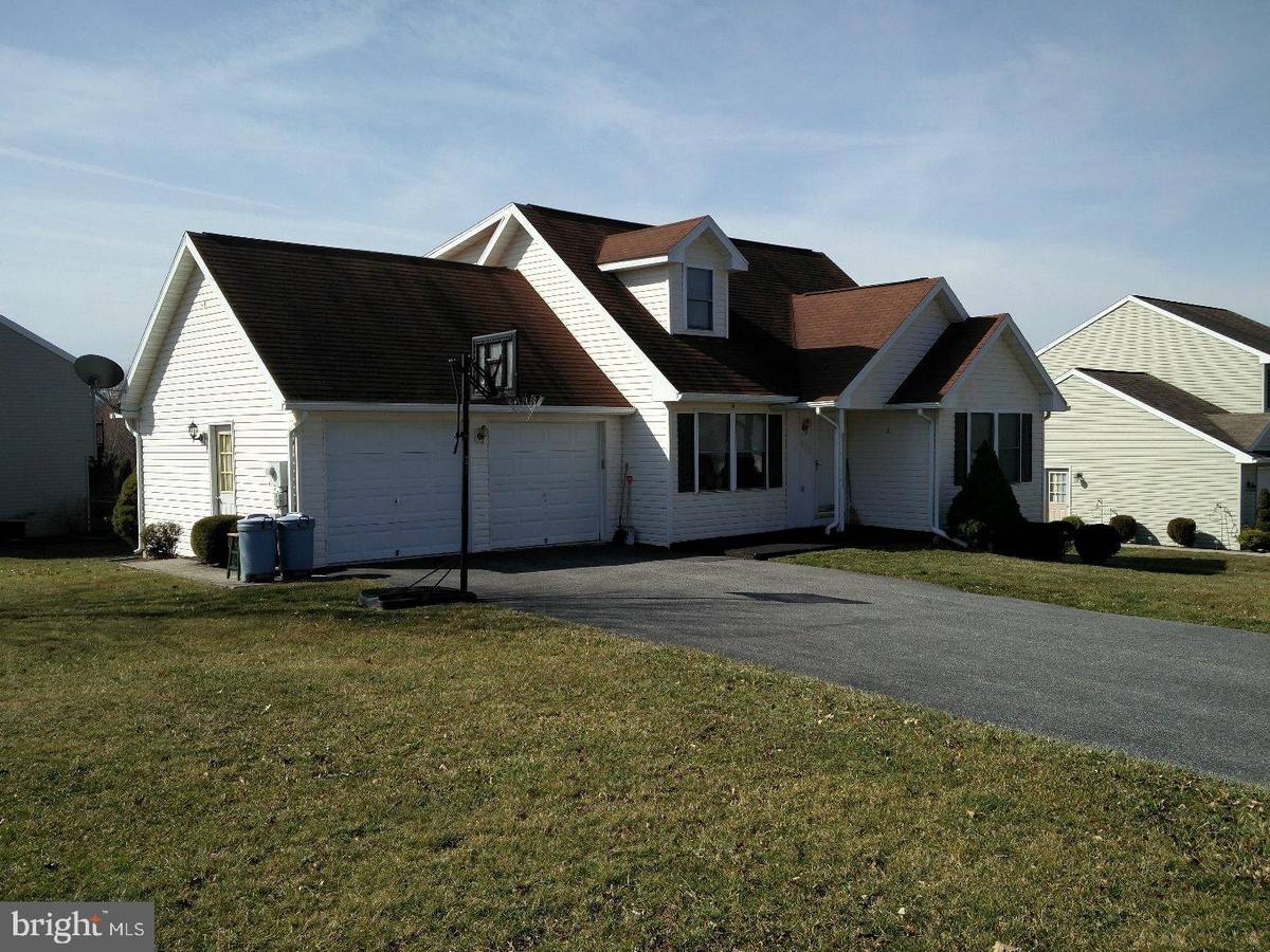 Shoemakersville, PA 19555,102 KAREN CT