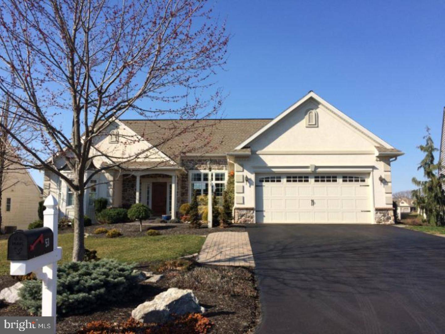 53 APPLE BLOSSOM LN, Womelsdorf, PA 19567