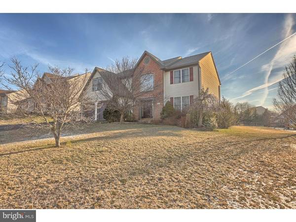 202 SPRING VIEW DR, Douglassville, PA 19518