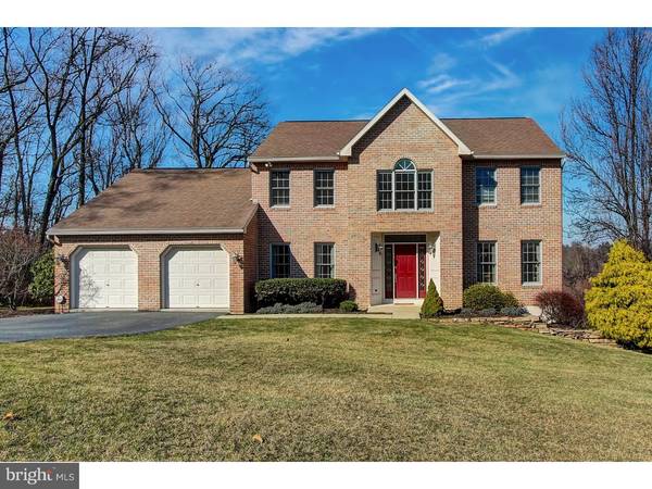 22 RIDGE CREST DR, Fleetwood, PA 19522