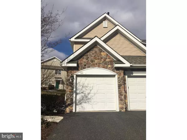 900 COUNTRY LN, Morgantown, PA 19543