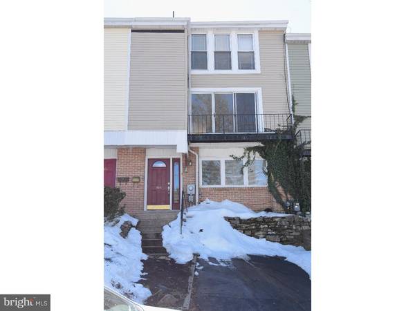 924 SUMMIT CHASE DR, Reading, PA 19611