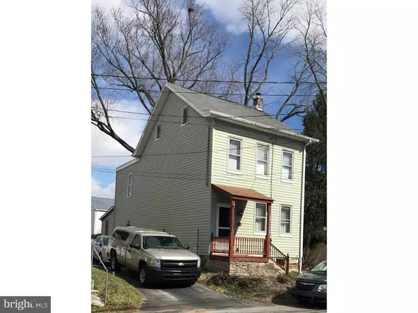 41 N CANAL ST, Leesport, PA 19533