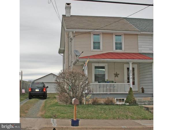 25 N CHURCH ST, Bally, PA 19503