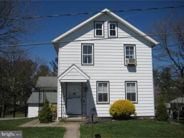 200 E 5TH ST, Bernville, PA 19506