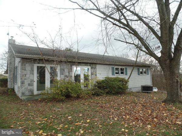 Greencastle, PA 17225,4055 BUCHANAN TRL W