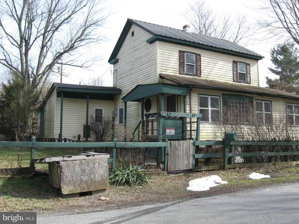 157 JAMES ST., Berkeley Springs, WV 25411