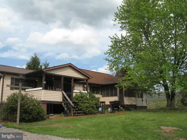 Berkeley Springs, WV 25411,512 SOPER LN