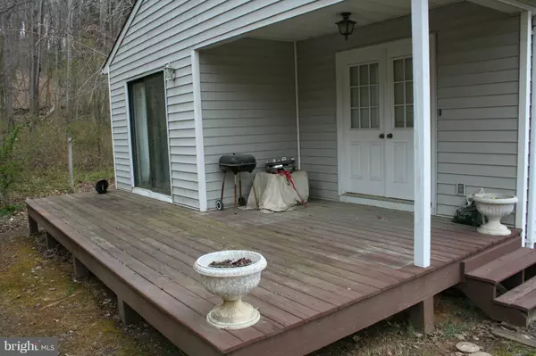 Stanardsville, VA 22973,906 GREENE ACRES RD N