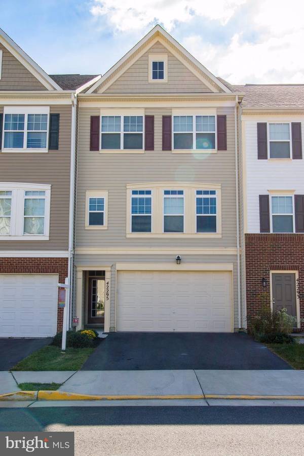 42295 DEMARCO TER, Chantilly, VA 20152