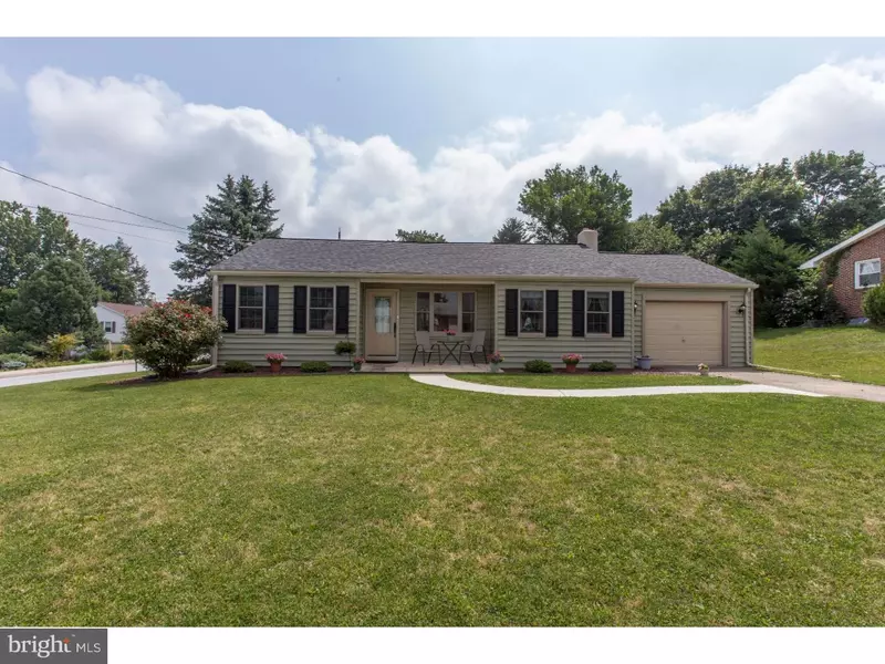 401 S HILLCREST AVE, Quarryville, PA 17566