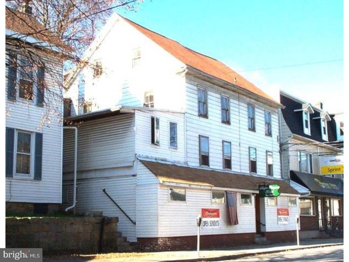 Pine Grove, PA 17963,82 S TULPEHOCKEN ST