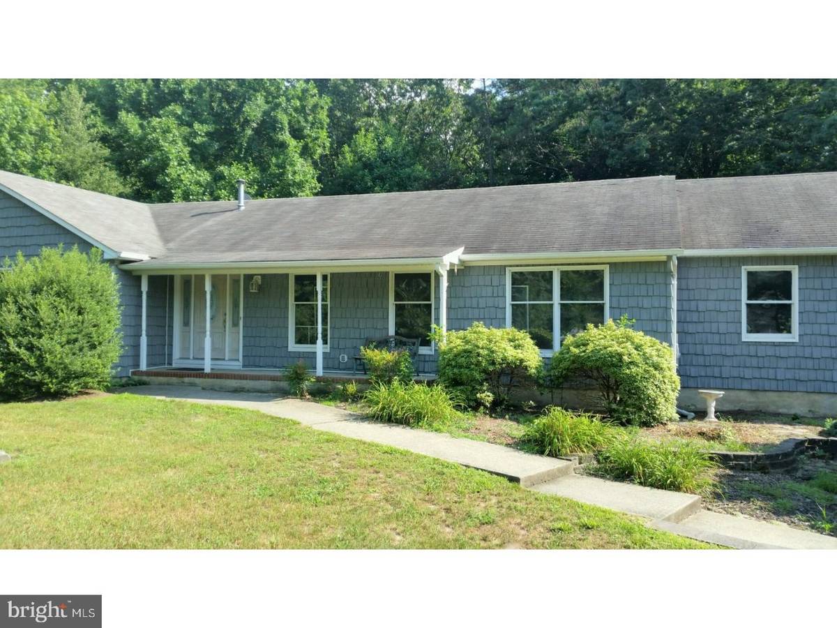 New Egypt, NJ 08514,2 HYACINTH CT