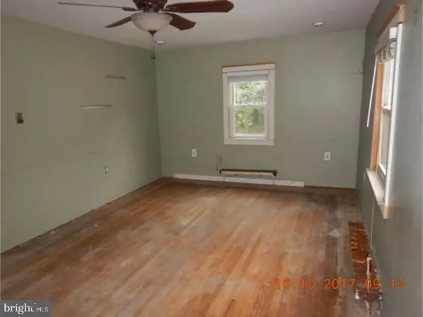 Pennsville, NJ 08070,75 HERON AVE