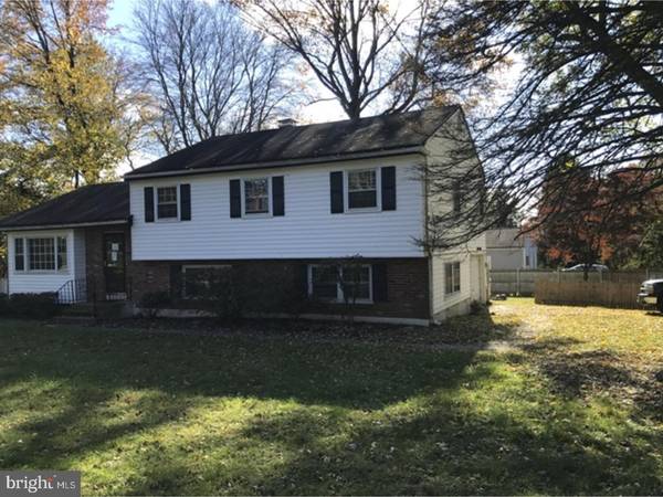 33 UPPER FERRY RD, Ewing Twp, NJ 08628