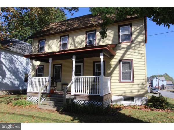 20 MAIN ST, Hancocks Bridge, NJ 08038