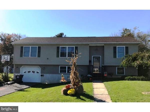 490 N 8TH ST, Lehighton, PA 18235