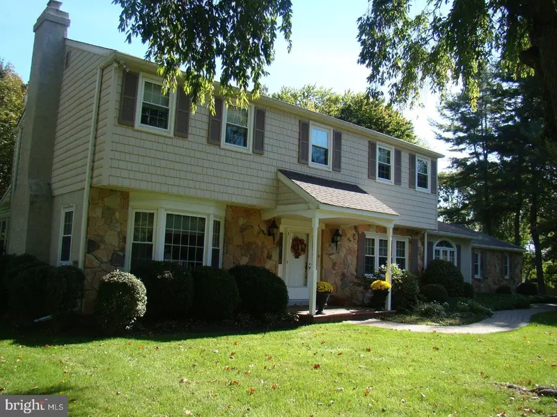 704 PHEASANT RUN RD, West Chester, PA 19382