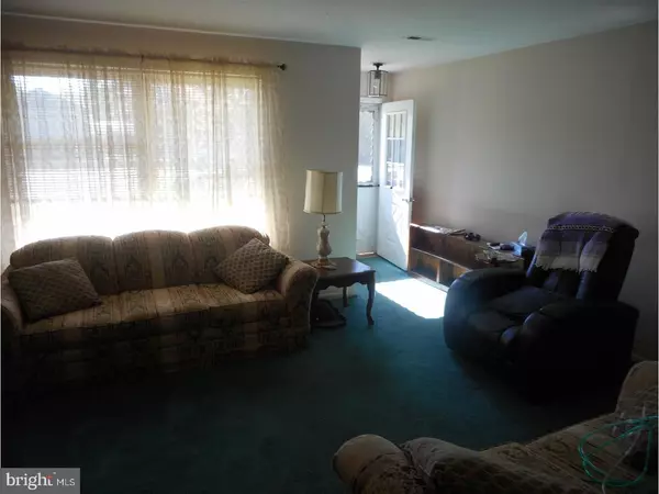 Bensalem, PA 19020,4573 WINDING BRK #1